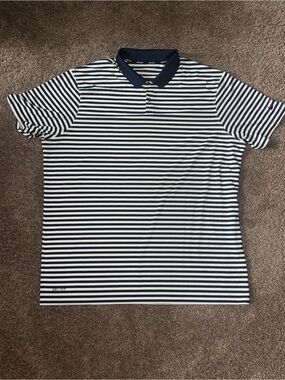 Nike striped polo golf shirt Like New